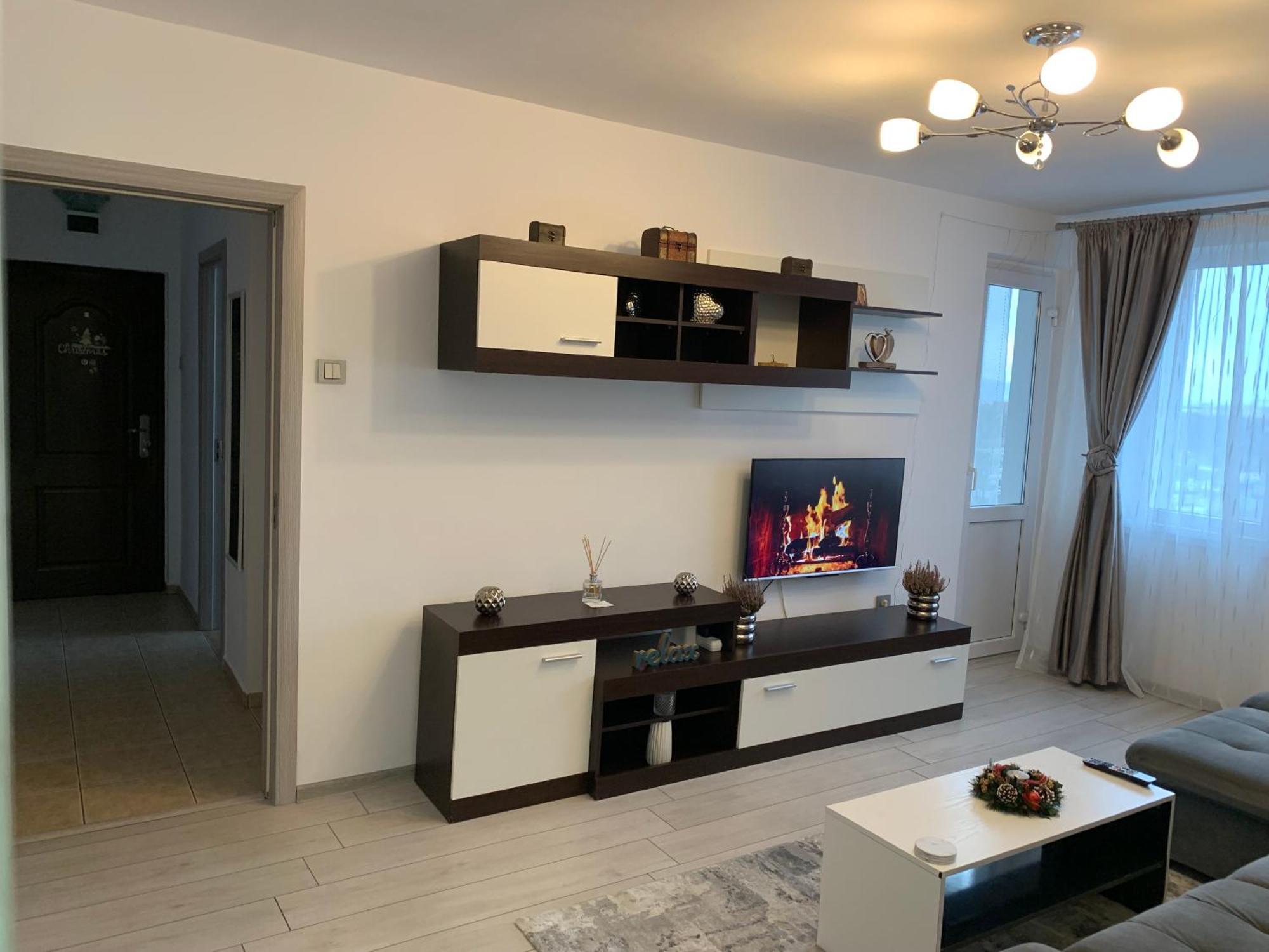 Victoriei Boulevard Private Apartment Braşov Exterior foto