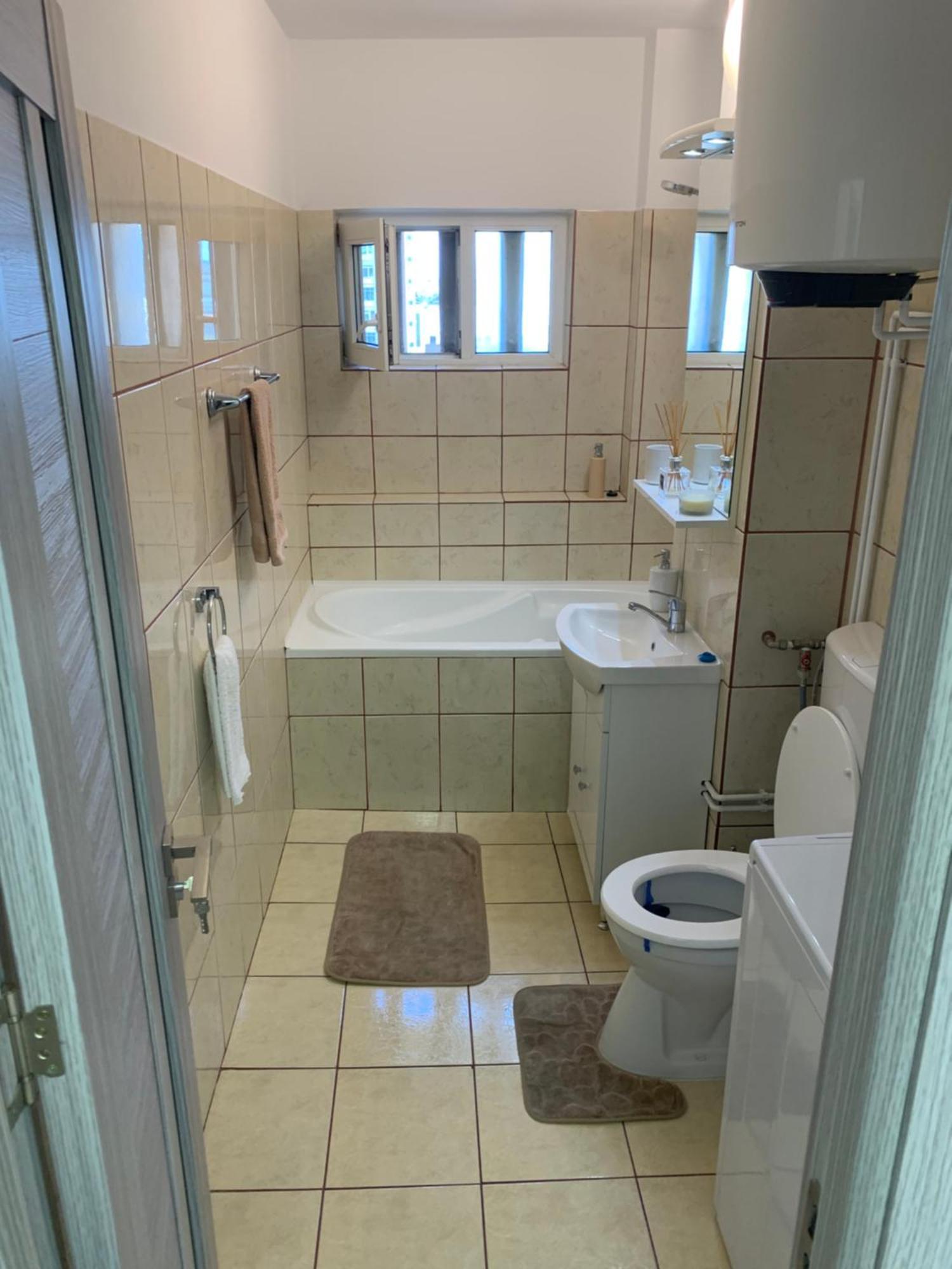 Victoriei Boulevard Private Apartment Braşov Exterior foto