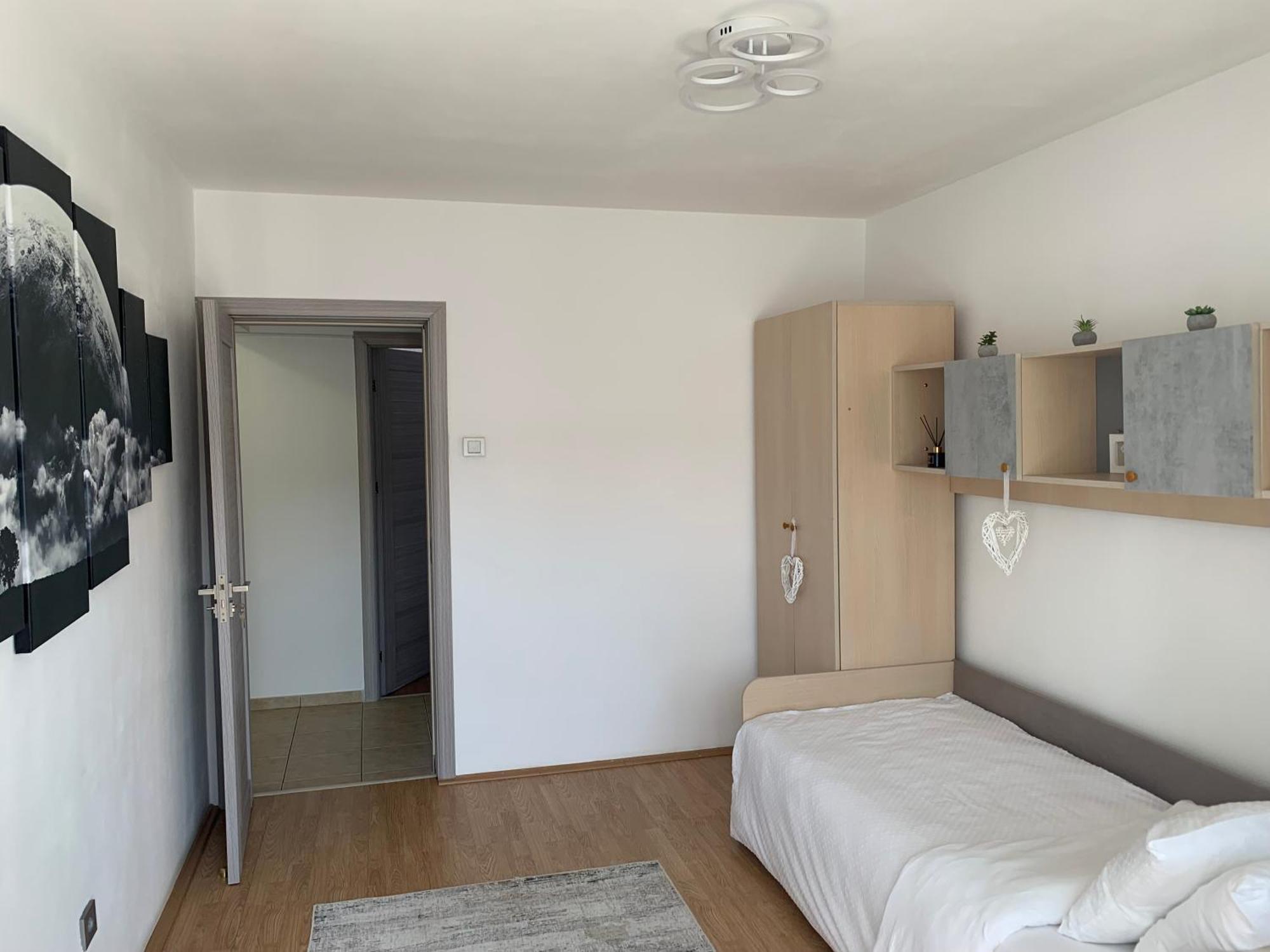 Victoriei Boulevard Private Apartment Braşov Exterior foto